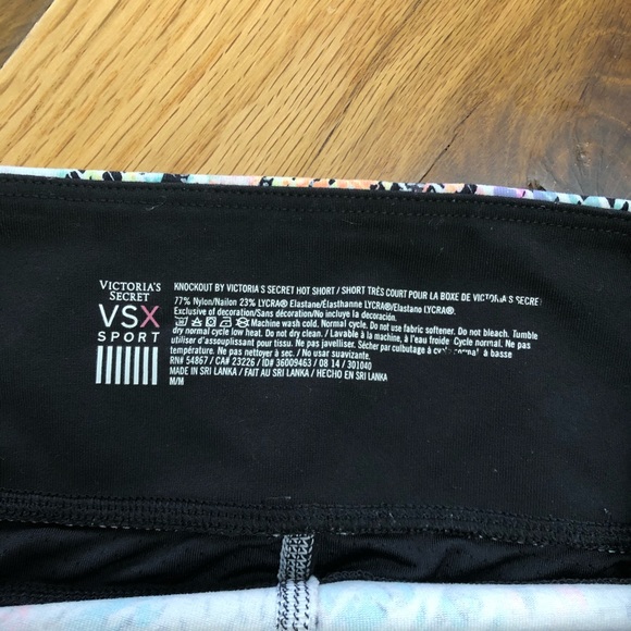 Victoria’s Secret Sport Spandex Rainbow Shorts M - Picture 4 of 5